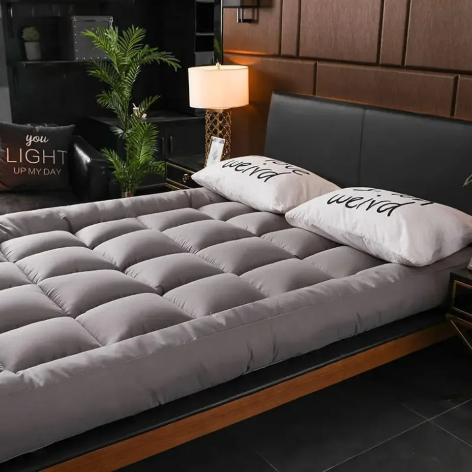 Soft Bed Mattress Student Dormitory Foldable Thick Bed Mattress Roll Up Floor Tatami Mat Adult Skin Friendly Breathable Sleeping