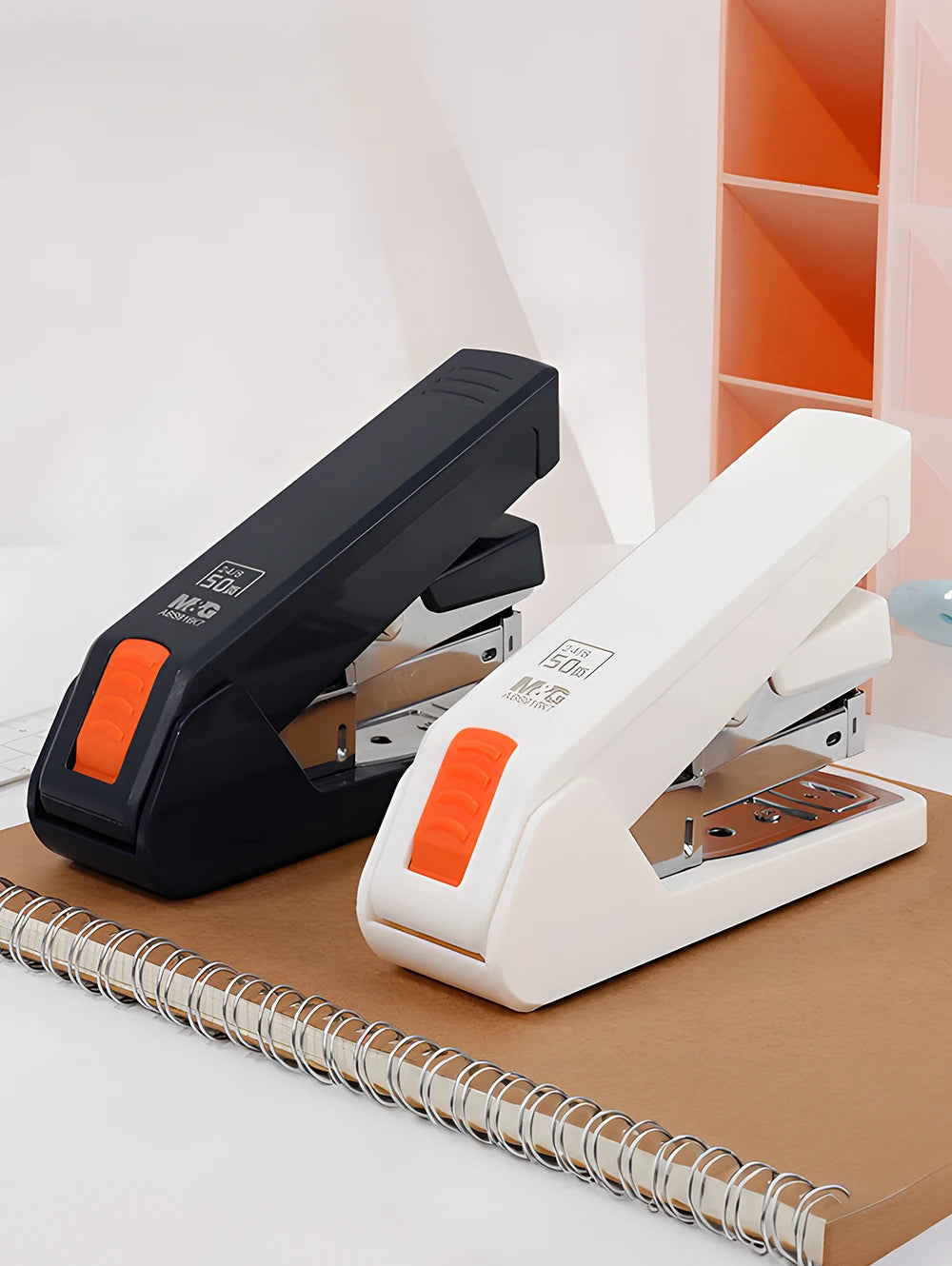 M&G 12# Desktop Stapler 50 Sheets Effort-Saving Portable Durable Office Supplies Business-type Stapler Black/White